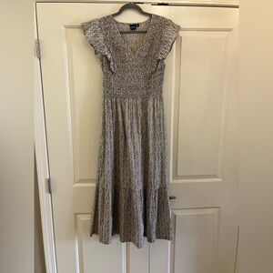 Gap Women's Smocked Flutter Sleeve Midi Dress ivory beige paisley small/tall